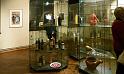 P1000235_Museum bevat oa 700 glazen flessen en 600 stenen stolpen en kruiken